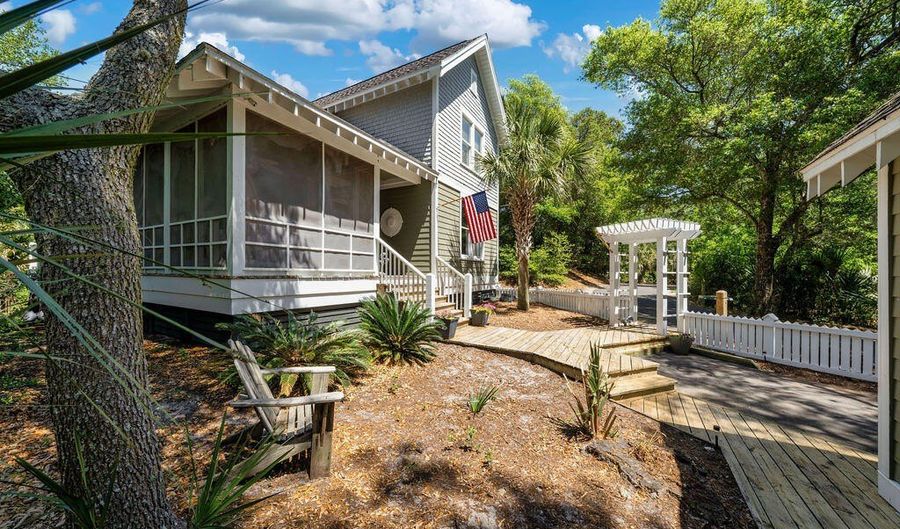 5 Grove Ct, Bald Head Island, NC 28461 - 3 Beds, 3 Bath