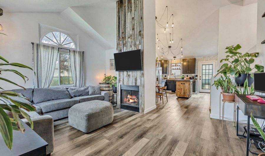 3109 S APPLEWOOD Dr, Bountiful, UT 84010 - 3 Beds, 2 Bath