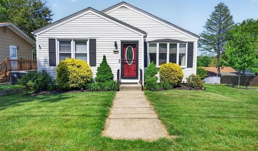 23 Park St, North Providence, RI 02904 - 3 Beds, 2 Bath