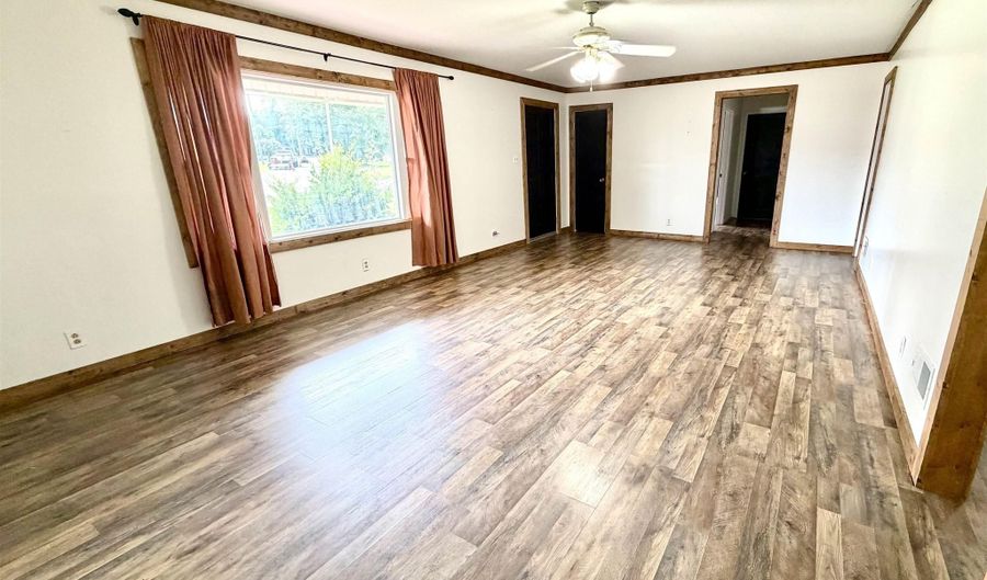 503 Jackson St, Albertville, AL 35950 - 3 Beds, 2 Bath