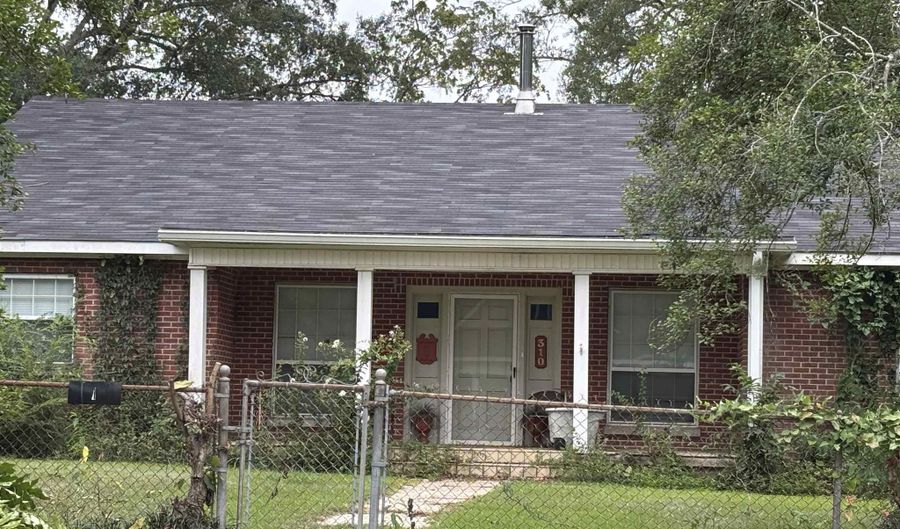 310 E 5th St, Junction City, LA 71256 - 3 Beds, 2 Bath