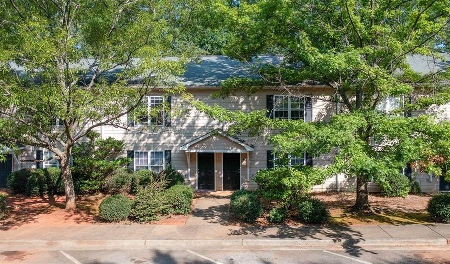 104 Westchester Cir 4, Athens, GA 30606 - 3 Beds, 3 Bath