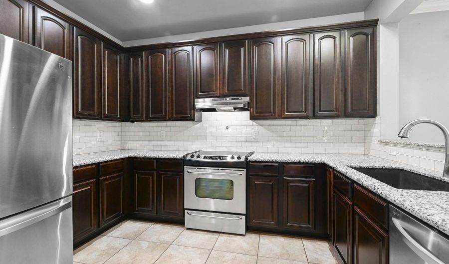 14217 Stone Gate Dr, Baton Rouge, LA 70816 - 4 Beds, 2 Bath