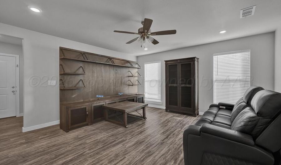 5008 LOCKER St, Amarillo, TX 79118 - 2 Beds, 2 Bath