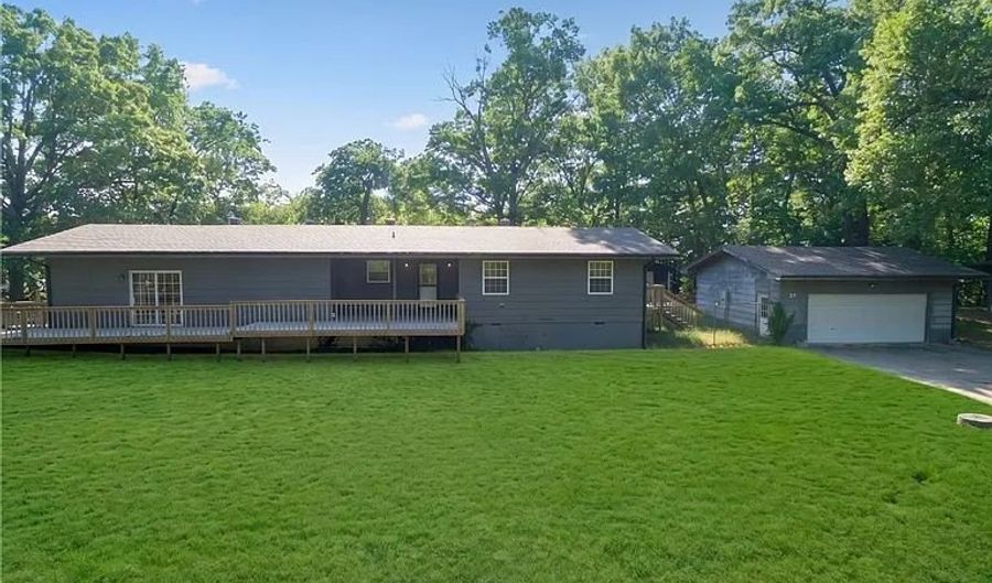 27 Worcester Dr, Bella Vista, AR 72714 - 4 Beds, 2 Bath