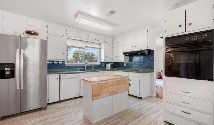 2233 SE 23RD Ave, Amarillo, TX 79103 - 3 Beds, 1 Bath