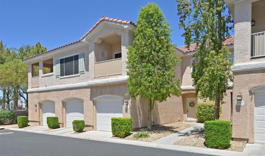 251 S Green Valley Pkwy 2012, Henderson, NV 89012 - 2 Beds, 3 Bath