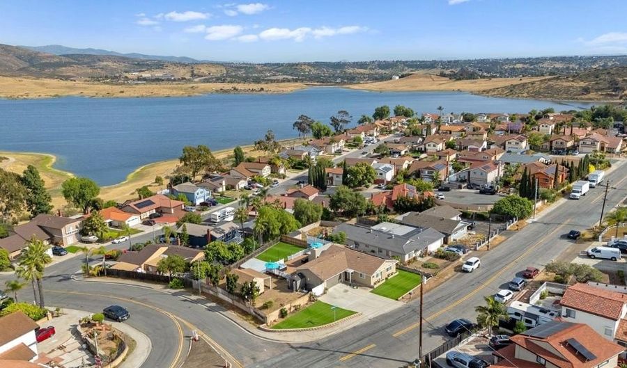 157 Lakeview Ave, Spring Valley, CA 91977 - 4 Beds, 3 Bath