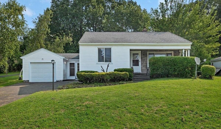 213 Shaker Rd, Albany, NY 12211 - 2 Beds, 1 Bath