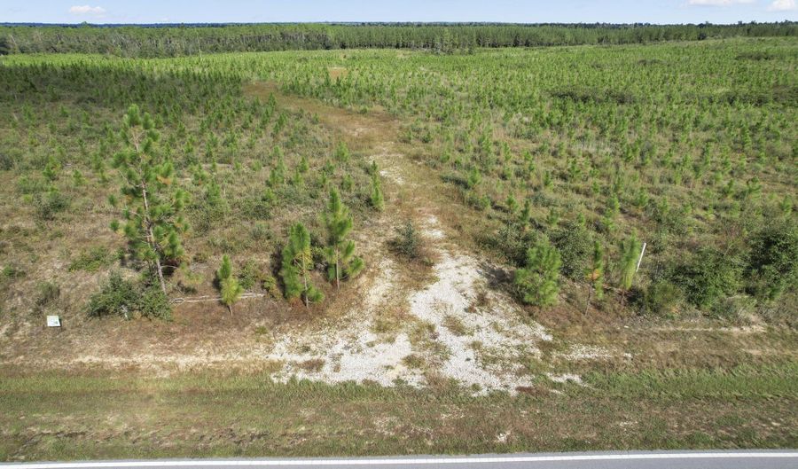 NW Cr-73a, Altha, FL 32421 - 0 Beds, 0 Bath