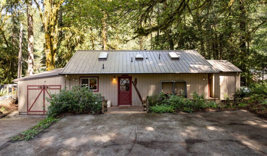 10265 RIDGE VIEW Ter, Birkenfeld, OR 97016 - 3 Beds, 1 Bath