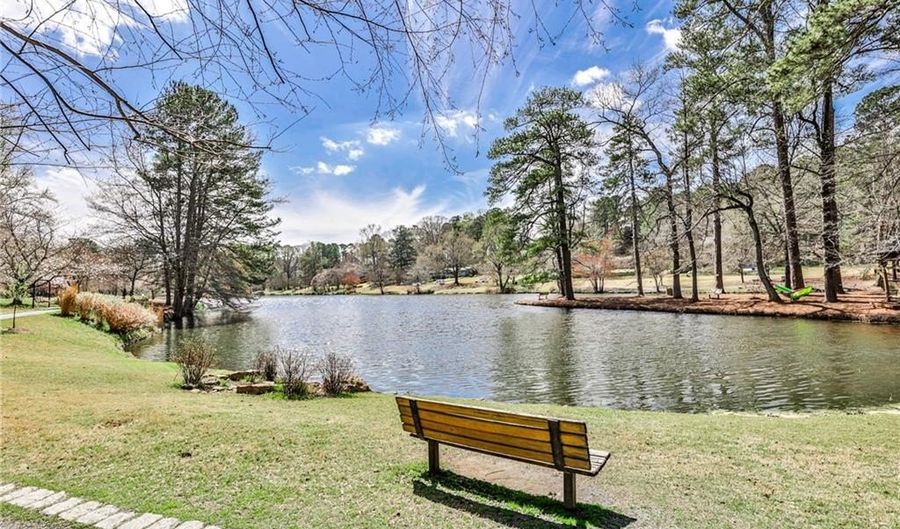 52 Sutton Pl, Avondale Estates, GA 30002 - 3 Beds, 3 Bath