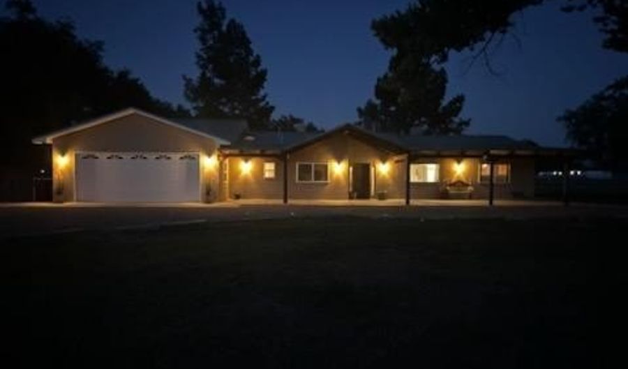 1600 W BOSQUE Loop, Bosque Farms, NM 87068 - 3 Beds, 2 Bath