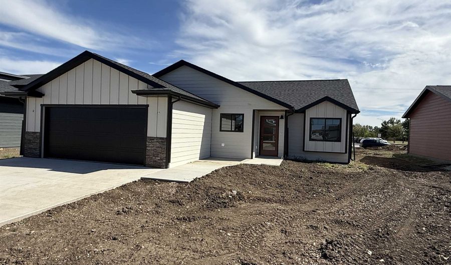 652 Eagle Ct, Box Elder, SD 57719 - 3 Beds, 2 Bath