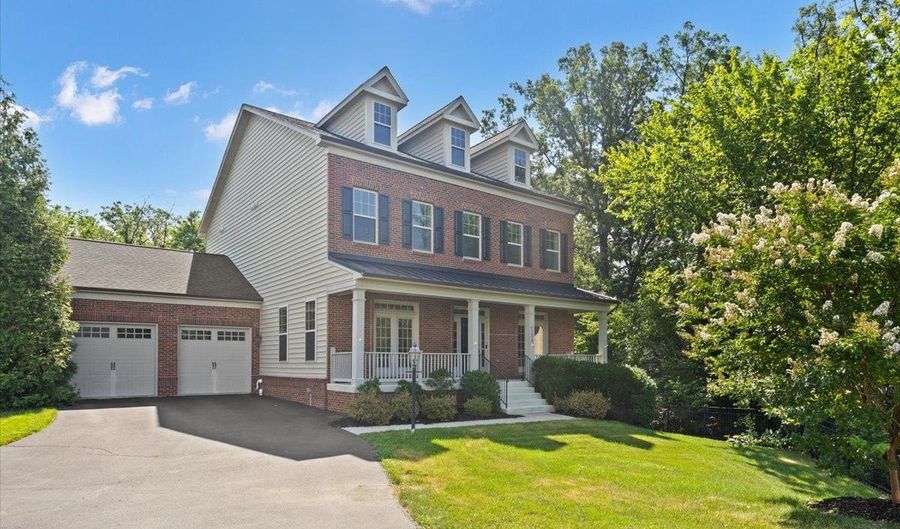 43858 GRANTNER Pl, Ashburn, VA 20147 - 4 Beds, 5 Bath