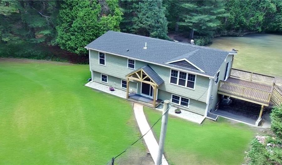 112 Cranberry Ridge Rd, Glocester, RI 02857 - 3 Beds, 2 Bath