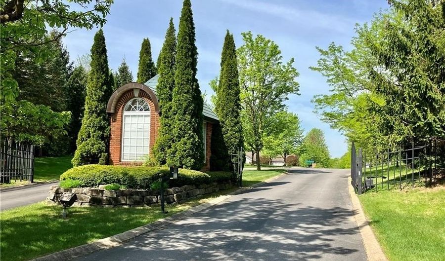 244 Wilcox Rd, Austintown, OH 44515 - 2 Beds, 2 Bath