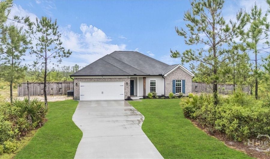 1489 SE Arnold Dr, Allenhurst, GA 31301 - 4 Beds, 2 Bath