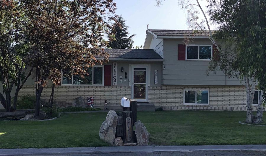 2726 Fairmont Dr, Burley, ID 83318 - 3 Beds, 2 Bath