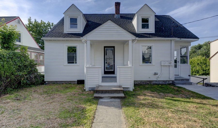 44 Colony St, Bristol, CT 06010 - 4 Beds, 3 Bath