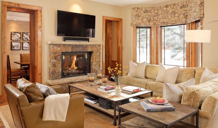 1395 Sierra Vista Dr Unit 1, Aspen, CO 81611 - 4 Beds, 5 Bath