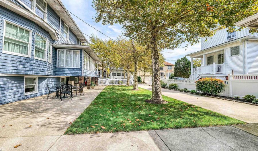 16 N Aberdeen, Atlantic City, NJ 08401 - 4 Beds, 4 Bath