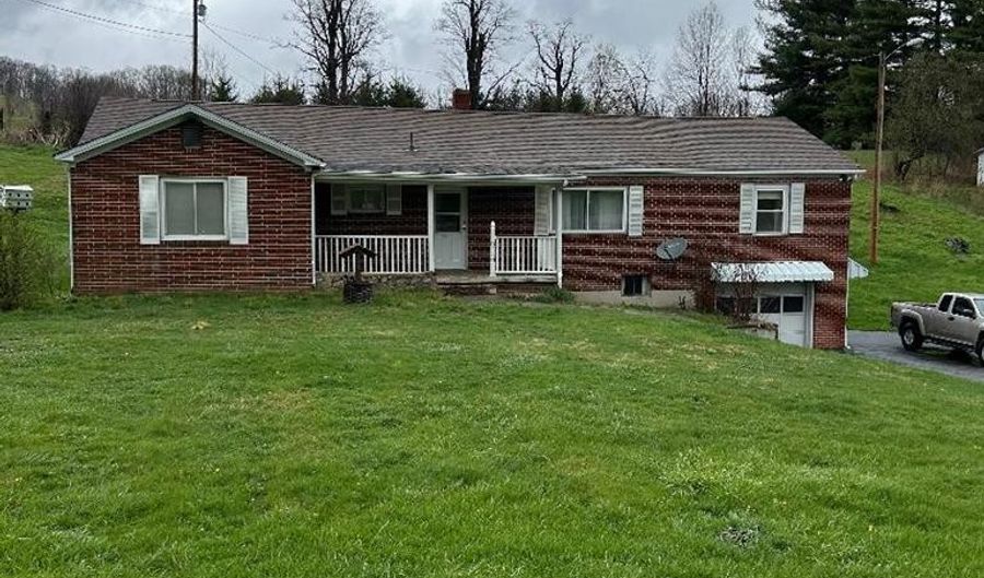 37501 Govenor G.C.Perry Hwy, Bluefield, VA 24605 - 3 Beds, 2 Bath