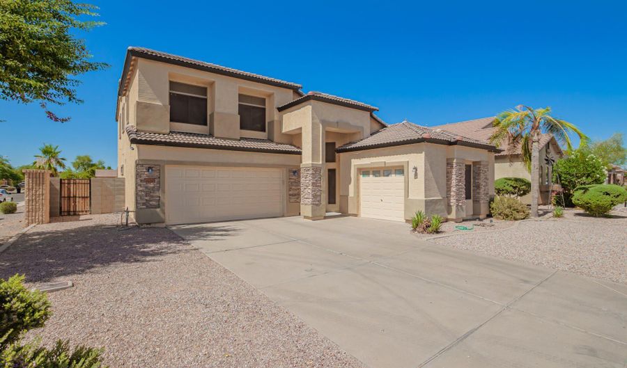 1120 E JAHNS Dr, Casa Grande, AZ 85122 - 5 Beds, 3 Bath