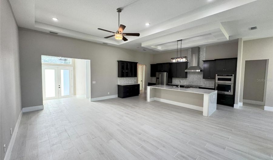 547 SANCTUARY GOLF Pl, Apopka, FL 32712 - 4 Beds, 4 Bath