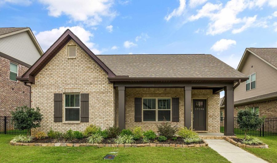 17246 Chelsea, Athens, AL 35611 - 3 Beds, 2 Bath
