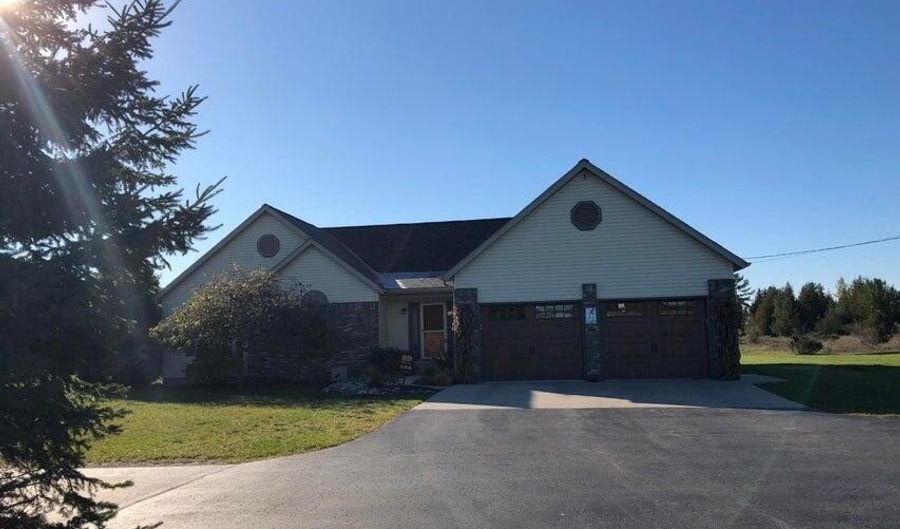 3591 S 3rd Ave, Alpena, MI 49707 - 3 Beds, 2 Bath