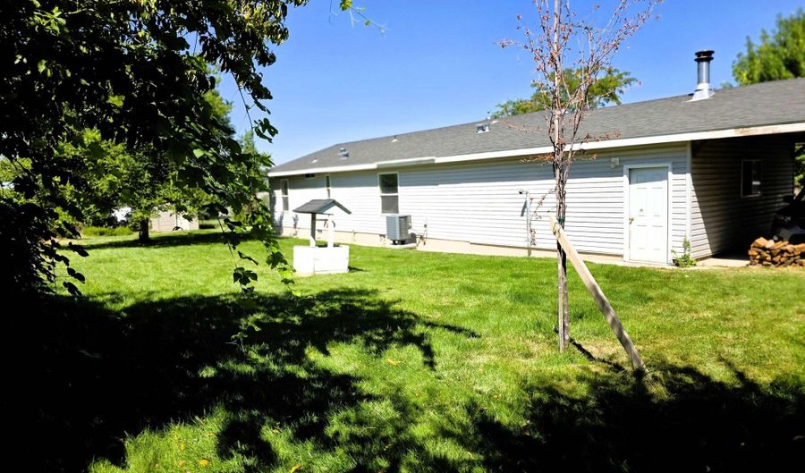 728 Brown Dr, Buhl, ID 83316 - 3 Beds, 2 Bath