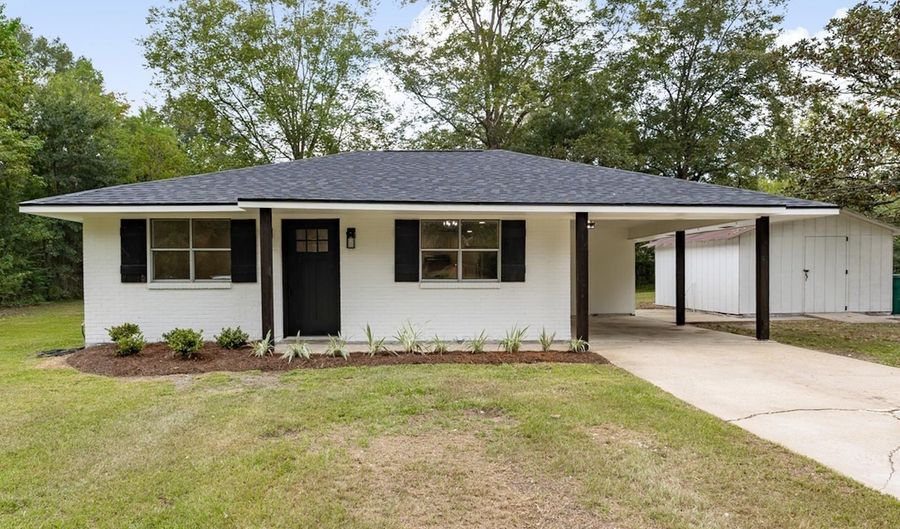 30718 Symphony Ln, Albany, LA 70711 - 3 Beds, 2 Bath