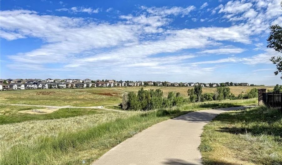 26903 E Easter Pl, Aurora, CO 80016 - 5 Beds, 4 Bath