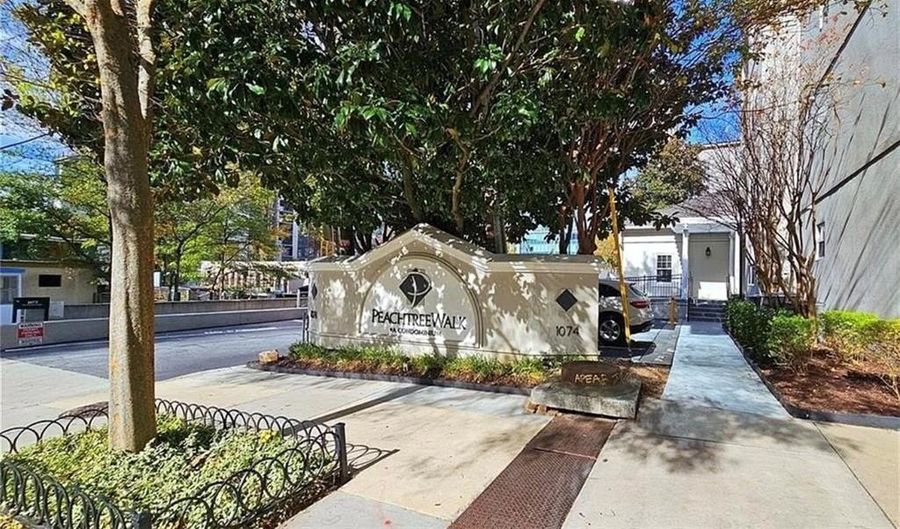 1074 Peachtree Walk NE, Atlanta, GA 30309 - 2 Beds, 2 Bath