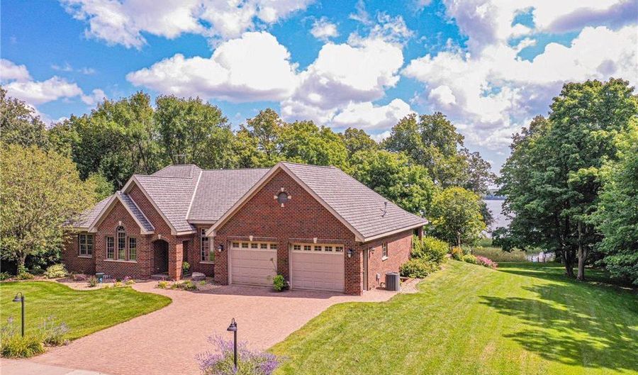 8599 County Road 21 SW, Alexandria, MN 56308 - 5 Beds, 4 Bath