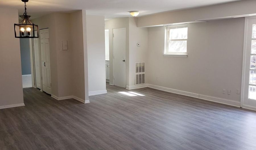 5927 QUANTRELL Ave #204, Alexandria, VA 22312 - 1 Beds, 1 Bath