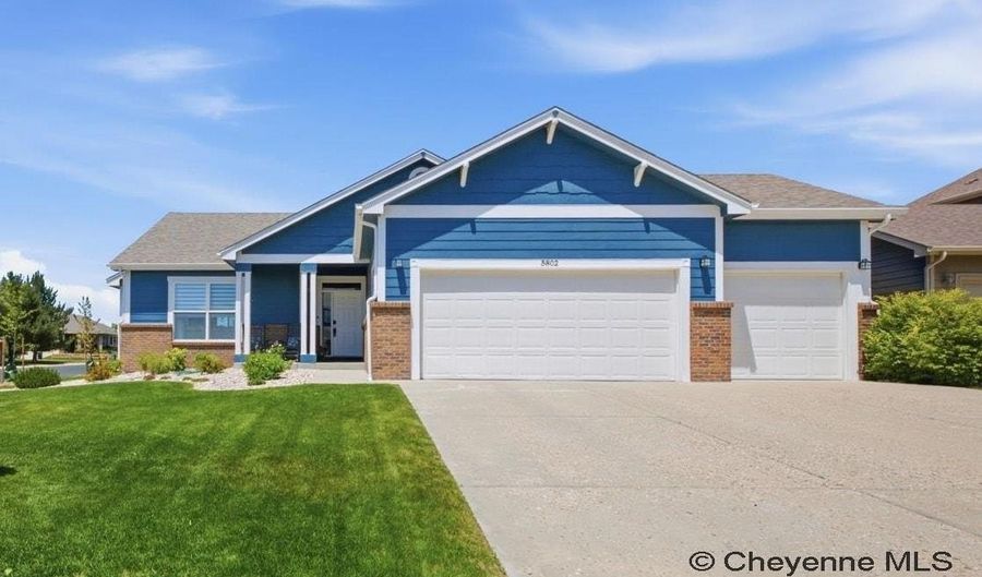 5802 DAKOTA Dr, Cheyenne, WY 82001 - 3 Beds, 2 Bath