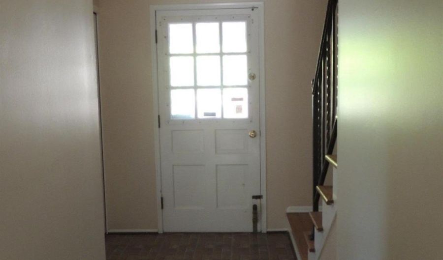 2098 Yorktown Dr, Ann Arbor, MI 48105 - 4 Beds, 3 Bath