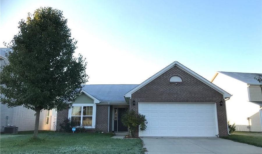 3111 Silvercliff Cir, Indianapolis, IN 46217 - 3 Beds, 2 Bath