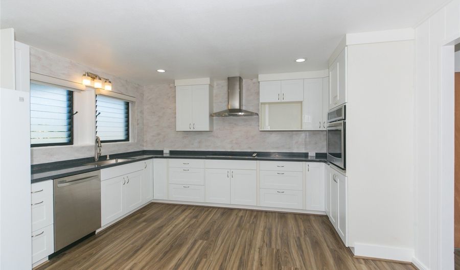 1355 Ala Napunani St, Honolulu, HI 96818 - 4 Beds, 2 Bath