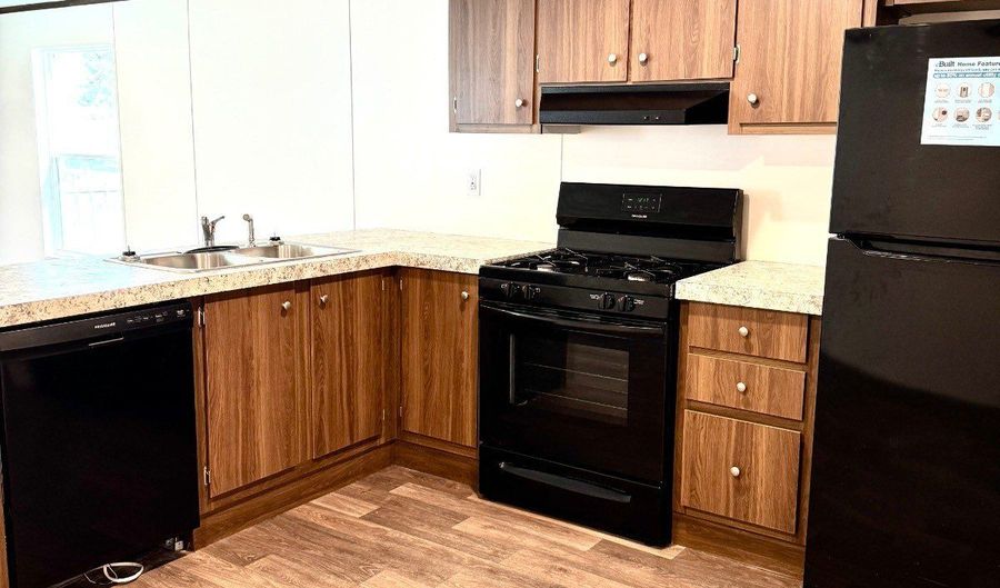 485 Lupine Ln, Altoona, WI 54720 - 3 Beds, 2 Bath
