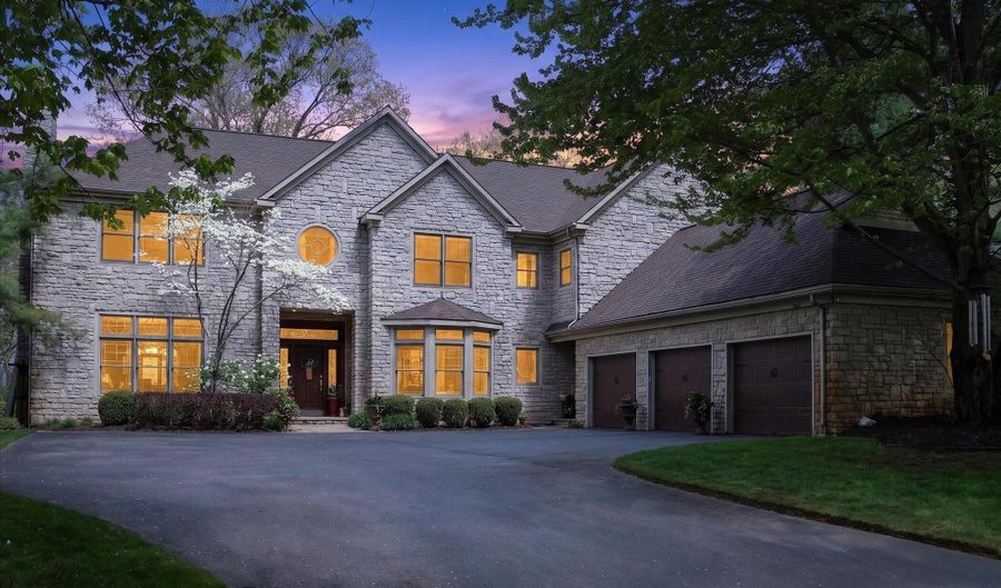 5069 Mountain Ridge Dr NE, Ada, MI 49301 - 5 Beds, 6 Bath