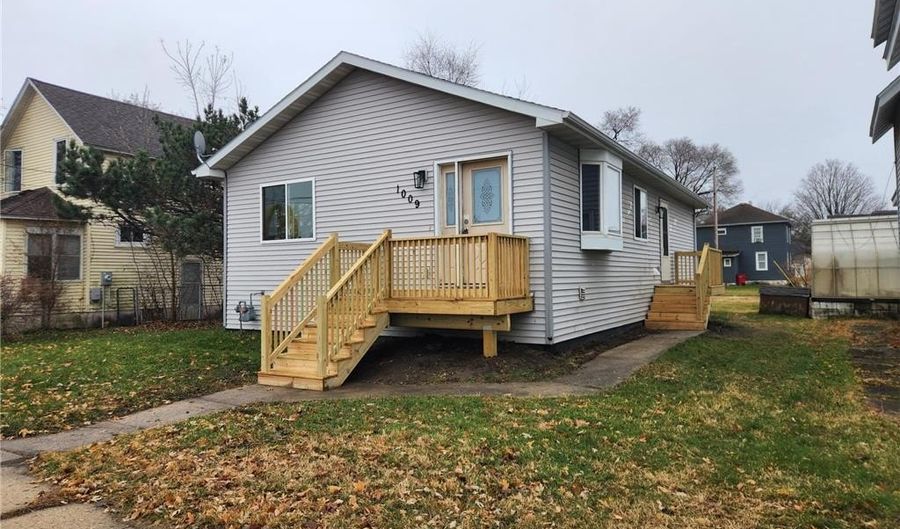 1009 1st Ave SW, Austin, MN 55912 - 2 Beds, 1 Bath
