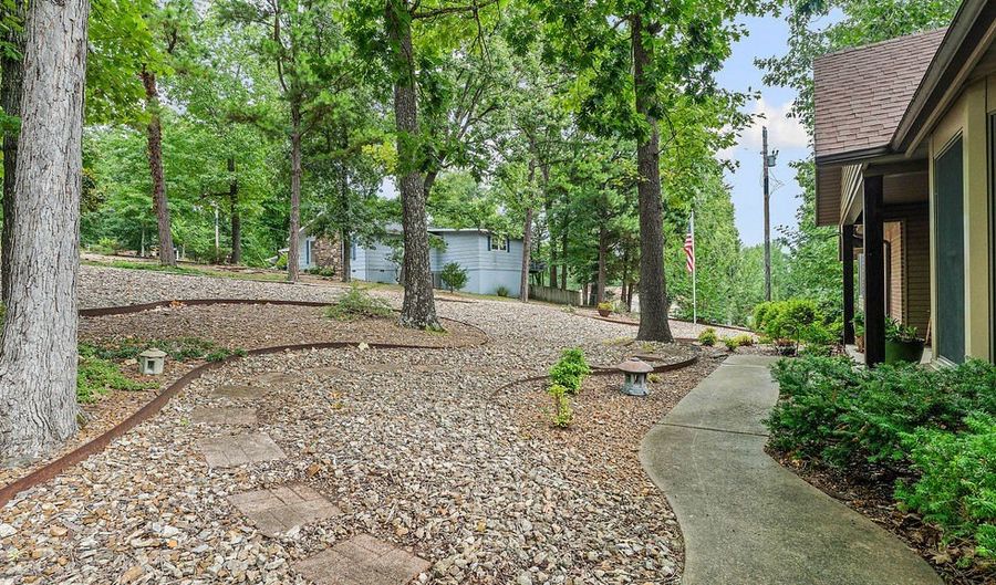1 Rockford Ln, Bella Vista, AR 72715 - 3 Beds, 2 Bath