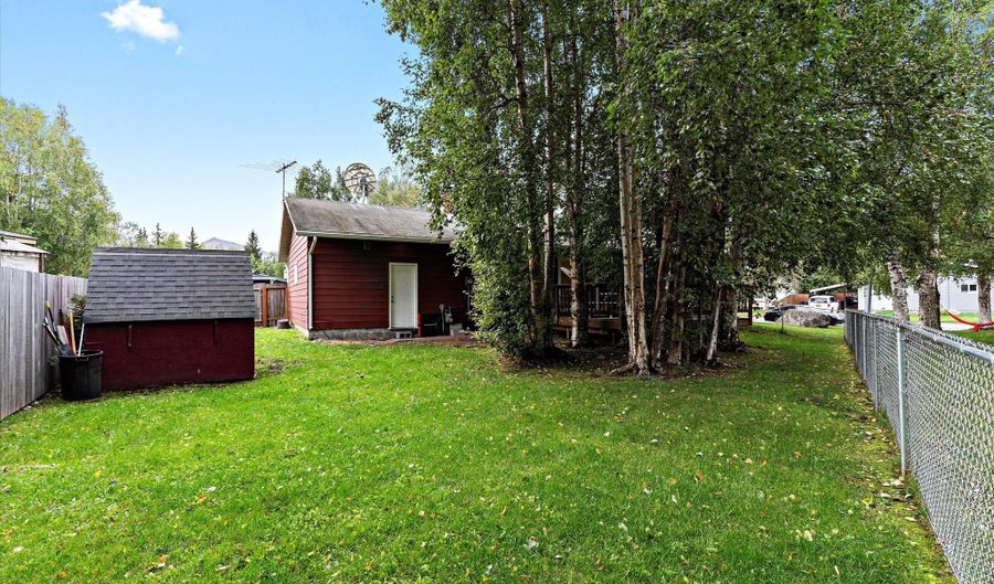 6005 More Ln, Anchorage, AK 99504 - 3 Beds, 2 Bath