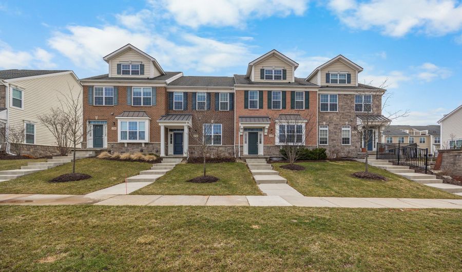 2794 Ashcombe Dr, Ann Arbor, MI 48105 - 3 Beds, 4 Bath