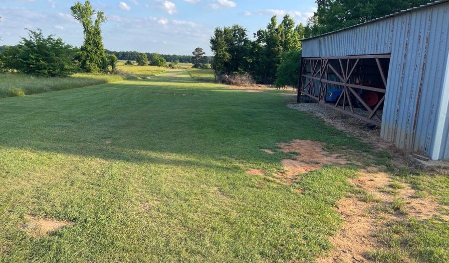2047 Hwy 32 W, Ashdown, AR 71822 - 0 Beds, 1 Bath