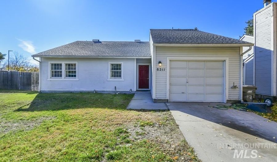 8211 W Cory Ct, Boise, ID 83704 - 2 Beds, 2 Bath