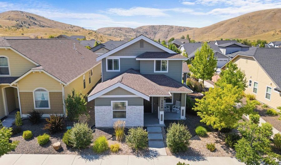 5959 W Beaufort St, Boise, ID 83714 - 3 Beds, 3 Bath